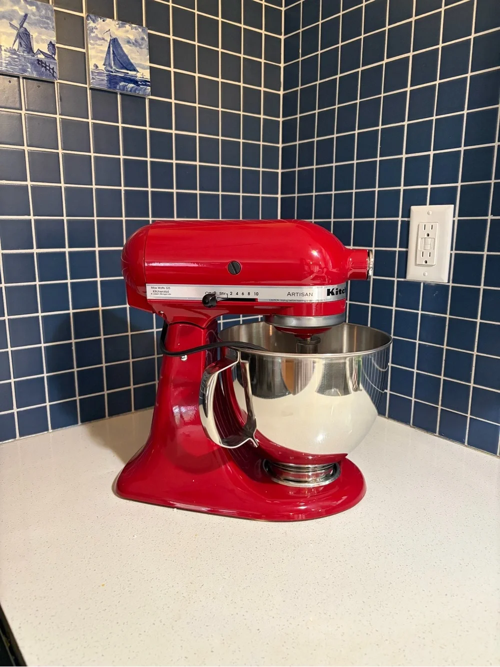 KitchenAid Artisan Stand Mixer in Gloss Red